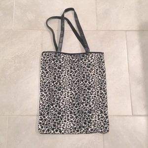 Liz & Co Faux Fur Leopard Print Bag